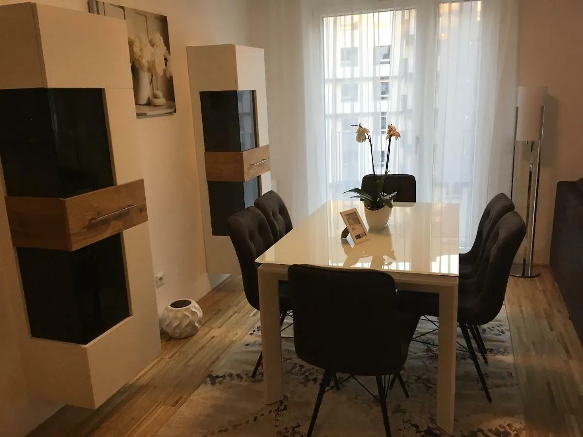 New Stylish Apartment Vienna